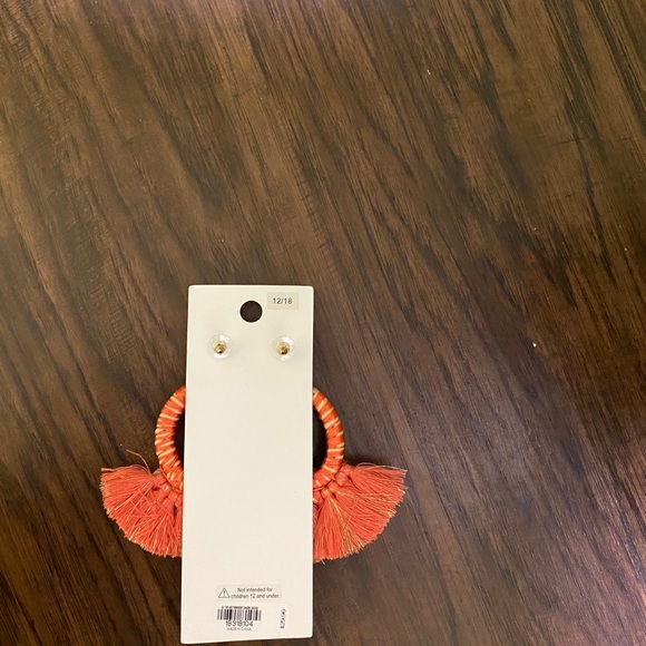 Express beautiful earring - Picture 4 of 5